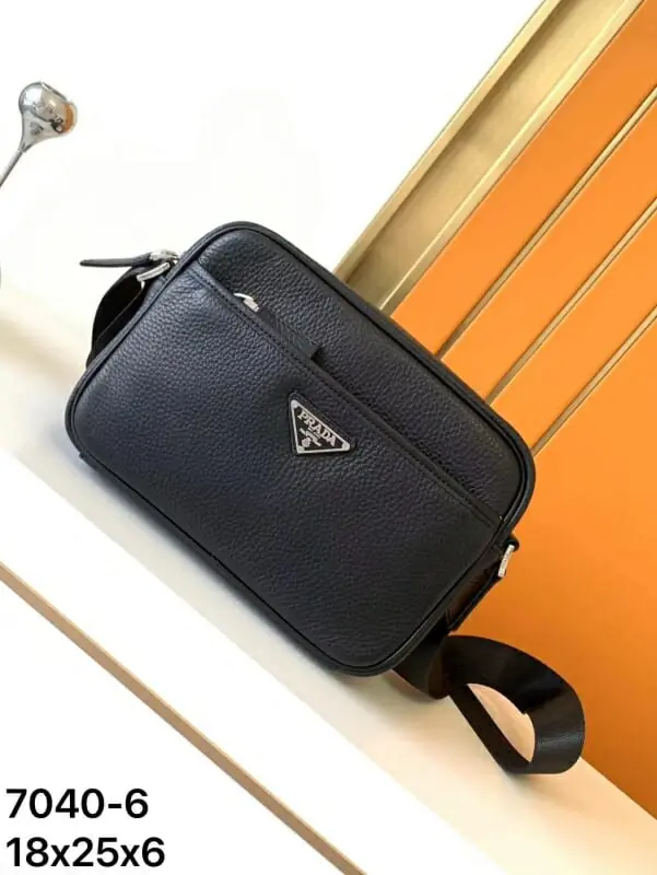 prada aaa homme mini sac a main s_117aa35